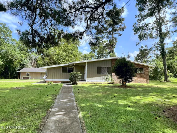 112 S Utica St, Byram, MS 39170