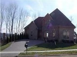 105 Manor Way, Hendersonville, TN 37075