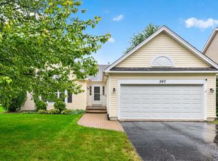 397 Meadowview Ln, Aurora, IL 60502