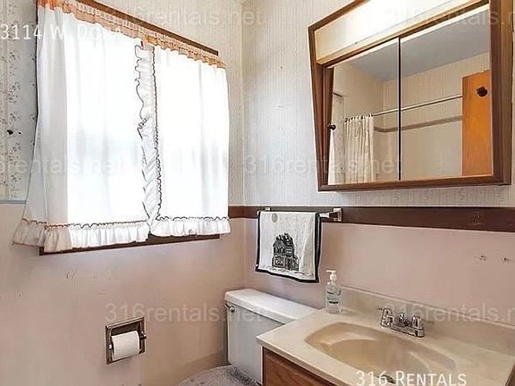 2nd image of 3114 W Dora St