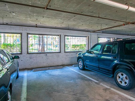 4th image of 1000 W Horatio Dr #112