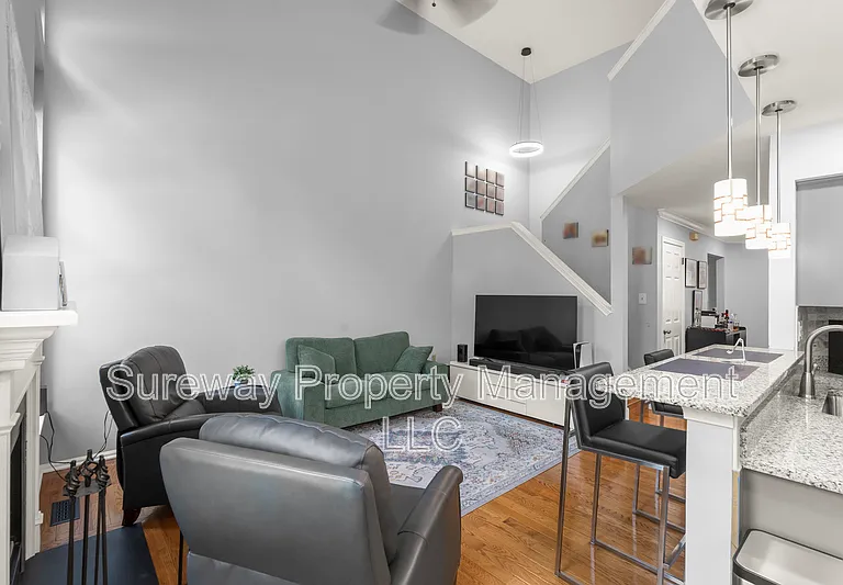 2028 Greenes Way Cir — Photo 9