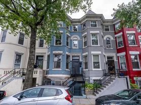 1821 N Capitol St NE