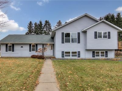 2231 Meadow Lane, Eau Claire, WI, 54701