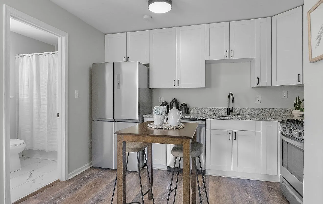 1 bed, 800 sqft, $1,775 — Photo 2