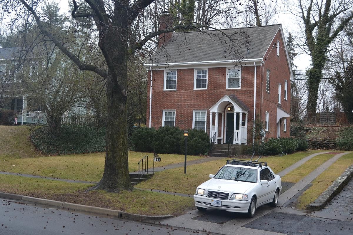 841 Woodrow Ave, Waynesboro, VA 22980 Zillow