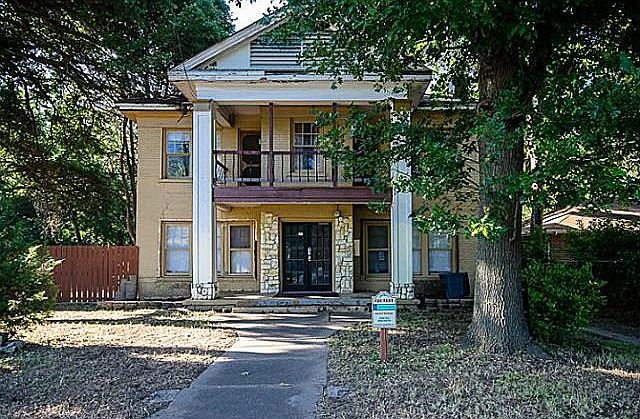 1st image of 1539 W 3rd Ave