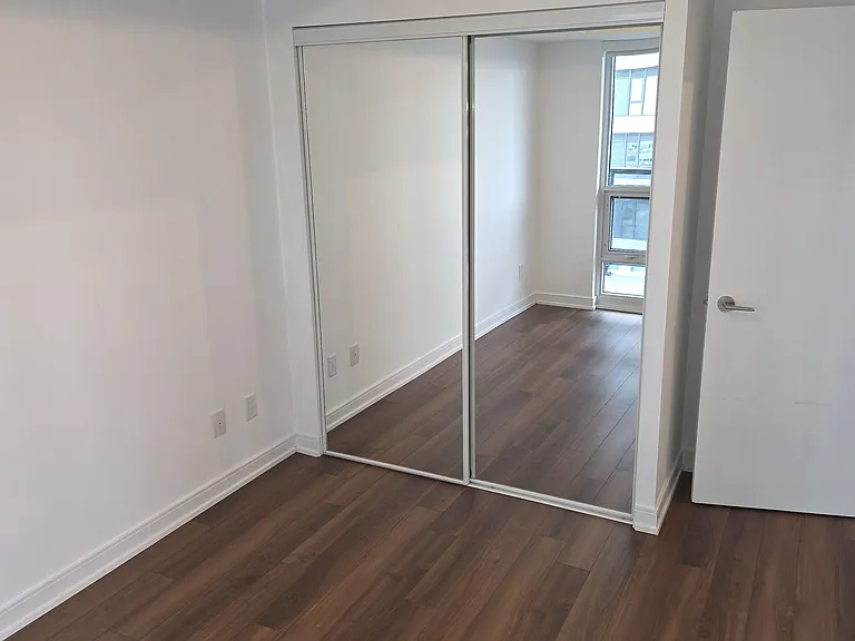 30 Samuel Wood Way #1606 — Photo 11