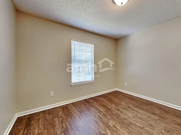 840 Mackenzie Circle St — Photo 14