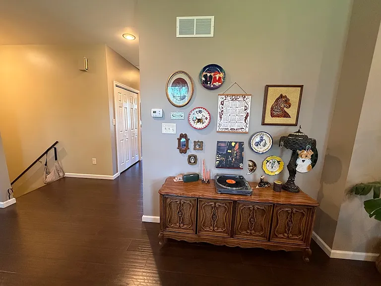 630 E Cherry Ln — Photo 11