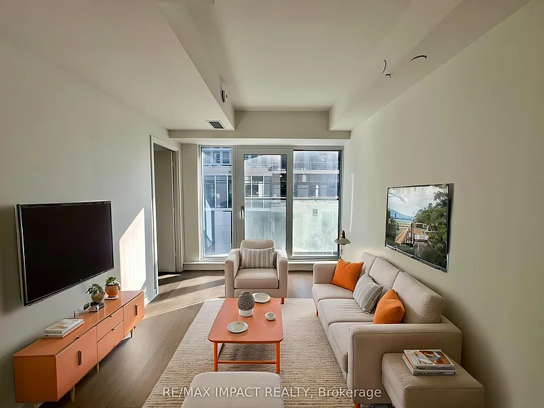 448 Burnhamthorpe Rd W — Photo 19