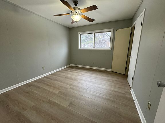 5th image of 643 W Matthews Ave