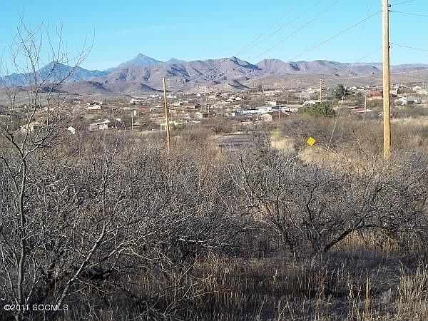 2nd image of 1068 Paseo Magdalena