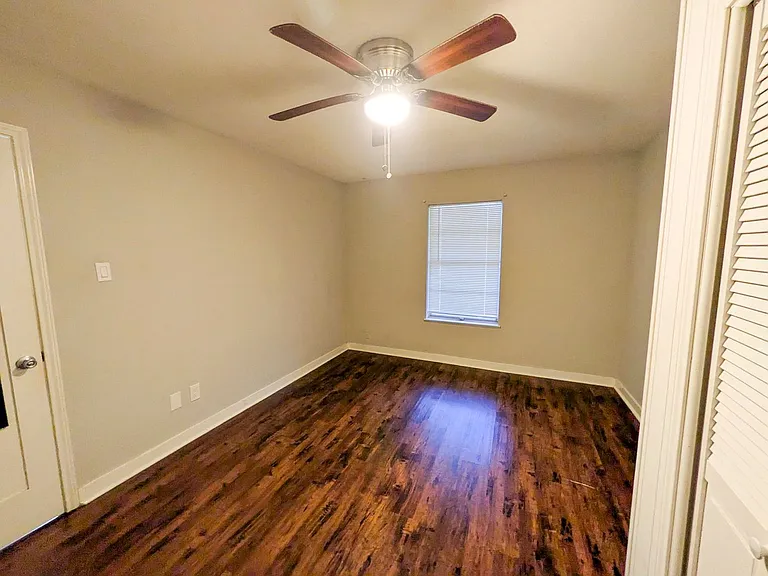 460 Belvedere Dr — Photo 12