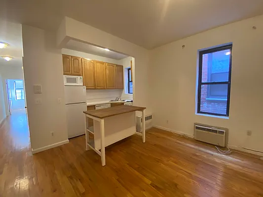 Rented by Bond New York | media 21