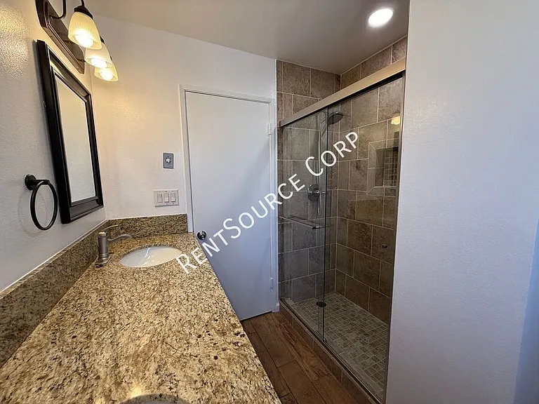 1149 W Avenue H11 — Photo 13