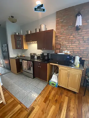 Rented by Fifth & Forever LLC | media 25