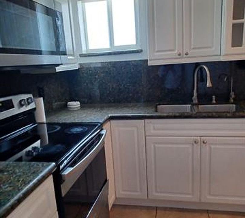 1st image of 8001 N Crespi Blvd #Cu-2c