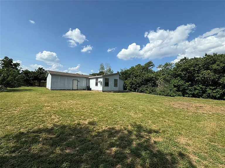 600 Seminole Rd — Photo 34