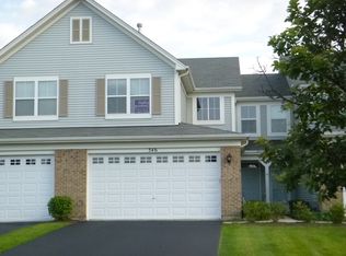 346 Chesapeake Ln, Oswego, IL 60543