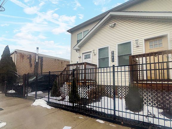 3rd image of 1042 Iranistan Ave #1