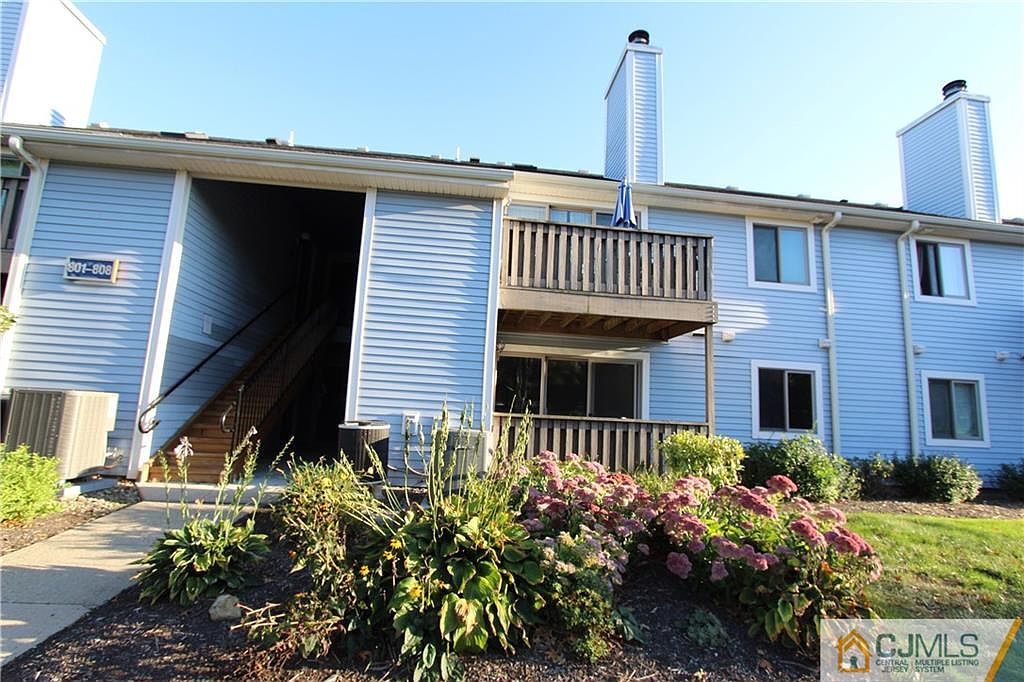 805 Aspen Dr, Plainsboro, NJ 08536 Zillow