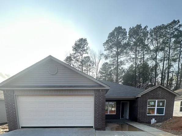 779 Gussy Ln, Benton, AR 72019