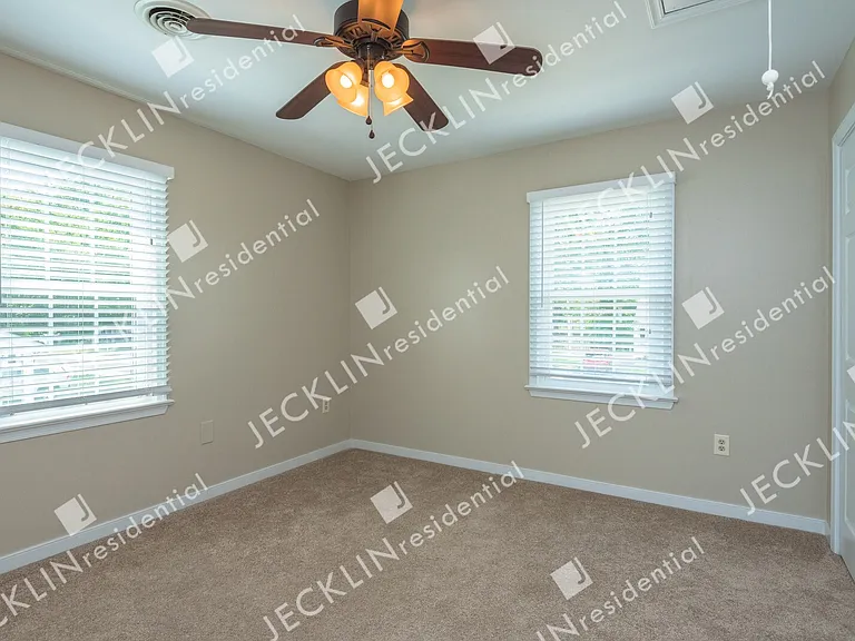 2329 Horsley Dr — Photo 28