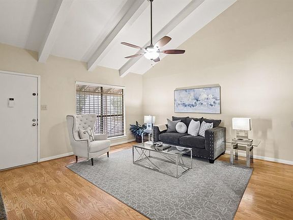 4th image of 1100 Augusta Dr APT 56