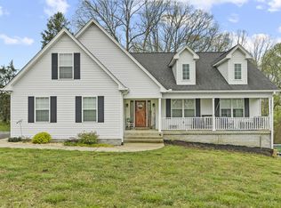 1018 Larkspur Meadows Ln, Portland, TN 37148