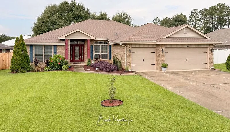 4 bed, 3.0 bath, 2514 sqft, $2,975 — Photo 1