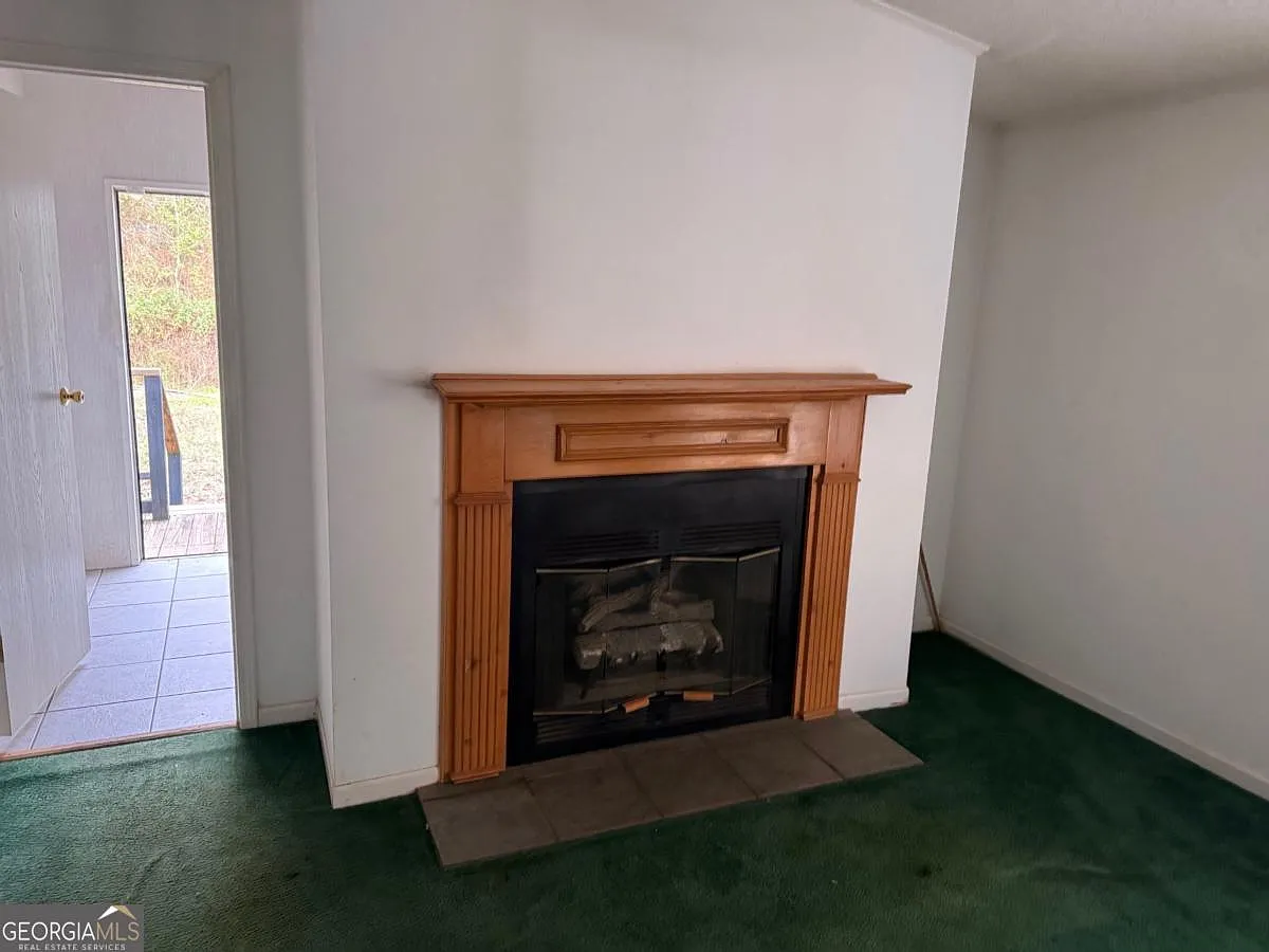3 bed, 2.0 bath, 1755 sqft, $1,500 — Photo 3