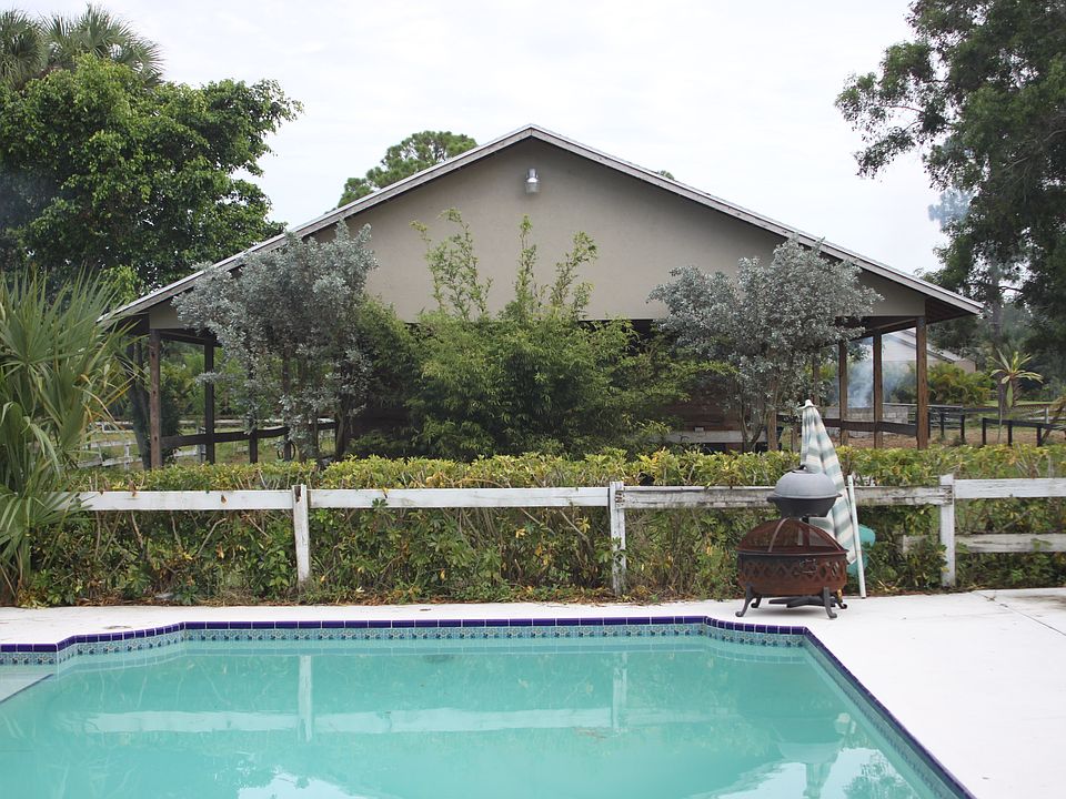 View of the barn from the pool deck