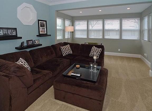 5th image of 487 Saint Clair Ave