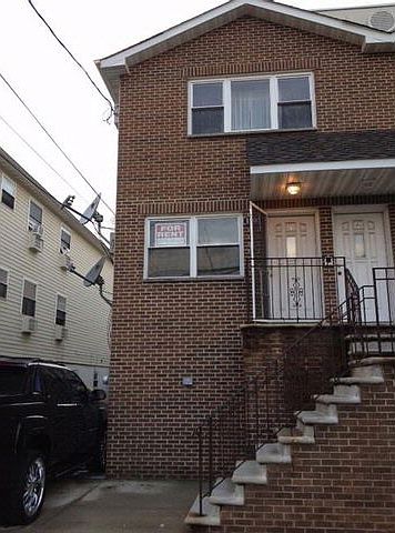 1st image of 1905 Arnow Ave #2