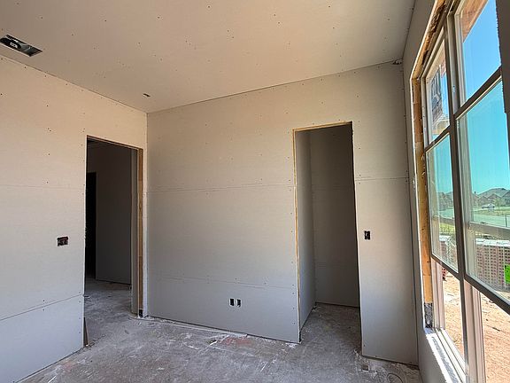 4th image of 7524 56th St
