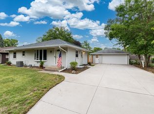 8739 Hadley Ave S, Cottage Grove, MN 55016