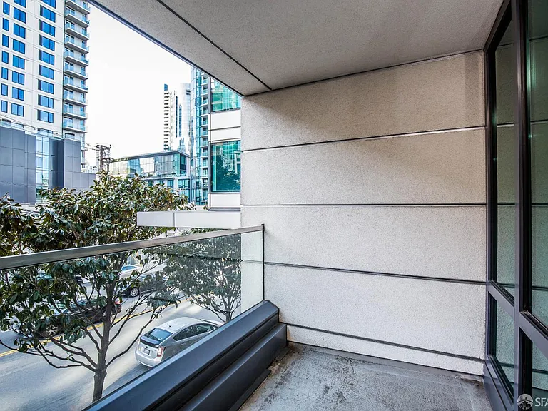 489 Harrison St #301 — Photo 4