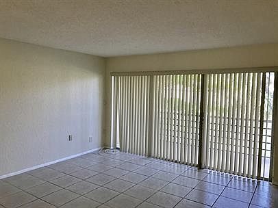 5th image of 4215 N University Dr #212-428