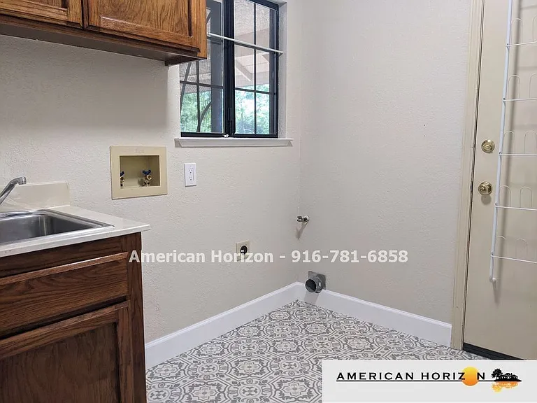 1503 Lariat Loop — Photo 15