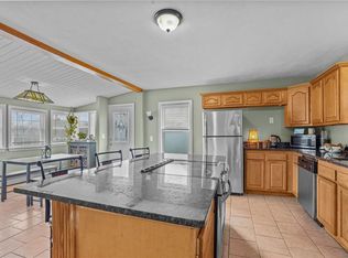 228 Killingly St, Providence, RI 02909