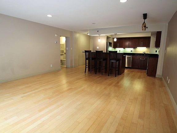3rd image of 1600 Beacon St #2005