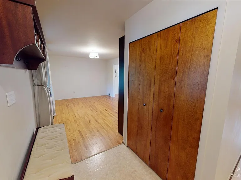 2235 Prairie St — Photo 5