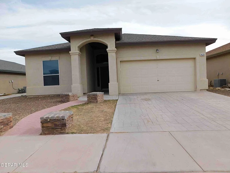 14628 Rockbridge Ave — Photo 1