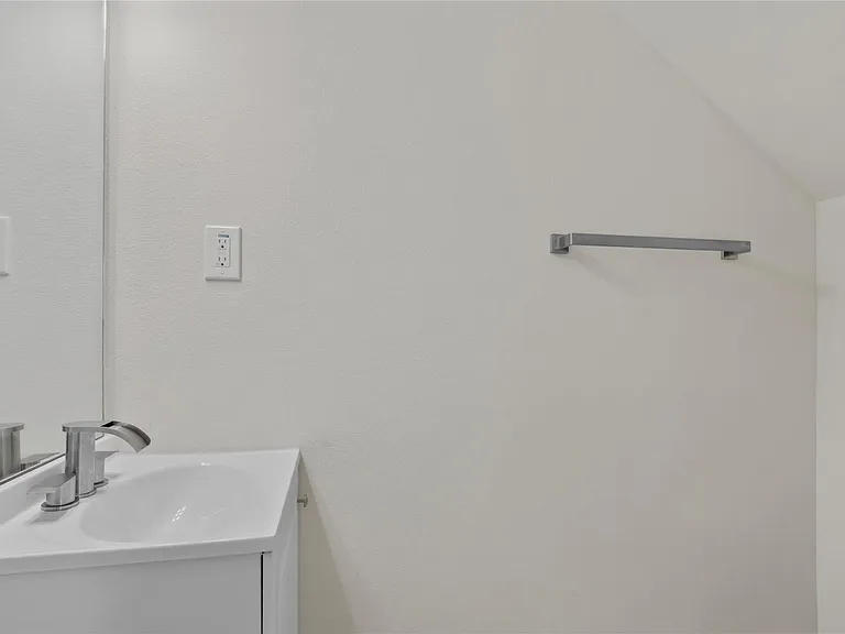 8027 Virgil St — Photo 14