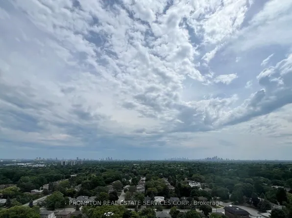 27 McMahon Dr, Toronto, ON