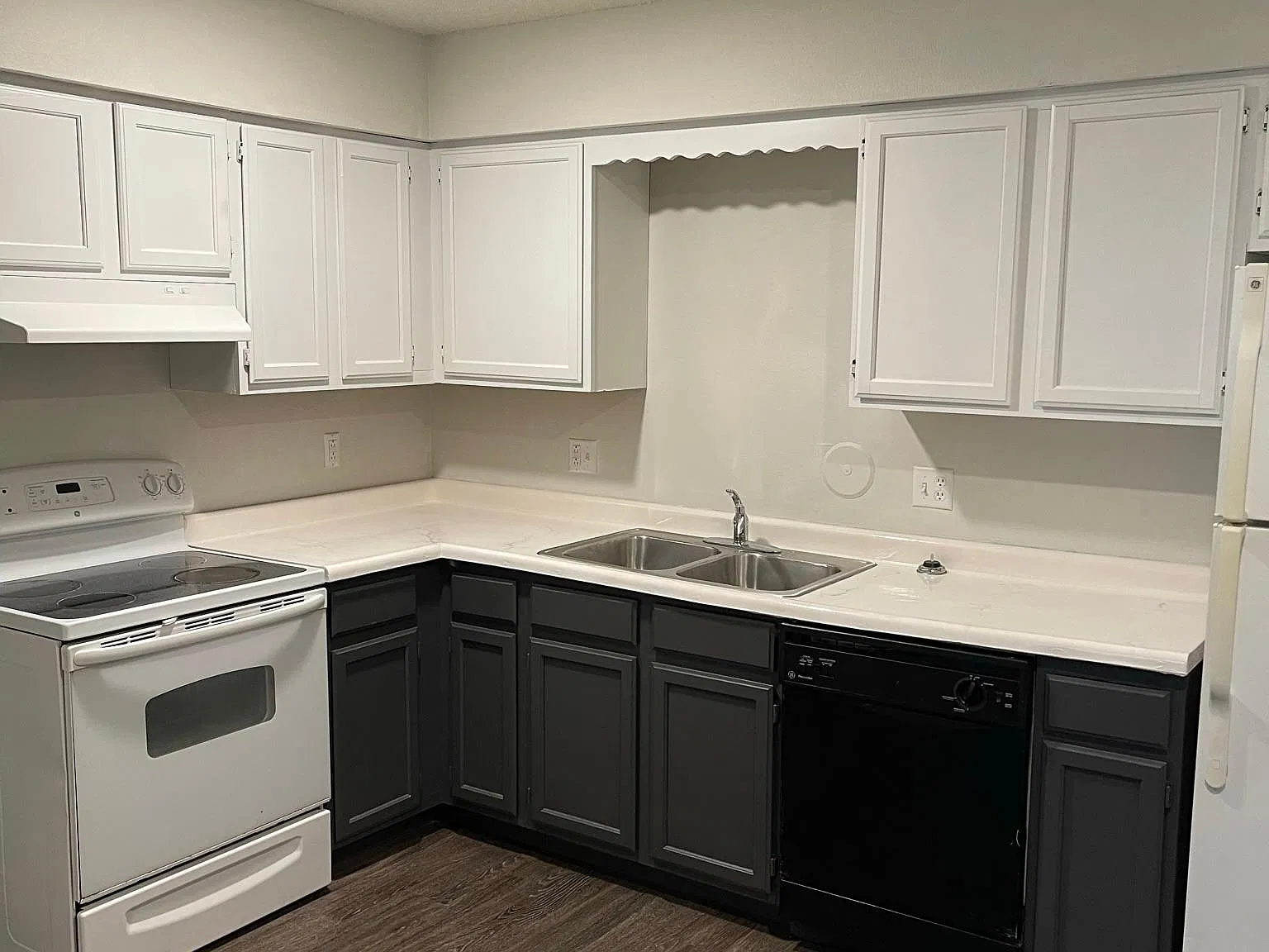 917 E College St — Photo 2