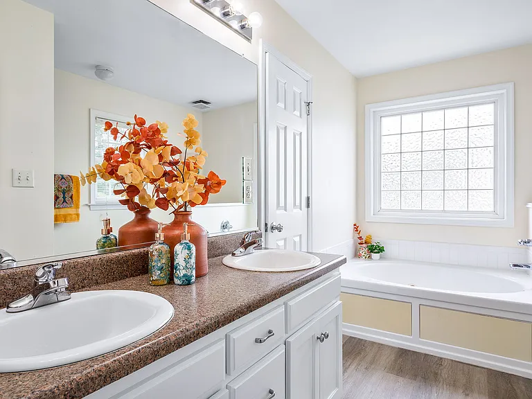 1200 Bon Air Crest Pl — Photo 22