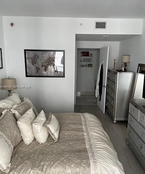 55 SW 9th St #3209 — Photo 8