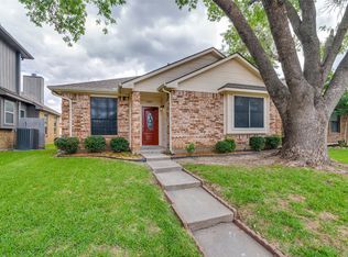 2143 Falcon Ridge Dr, Carrollton, TX 75010